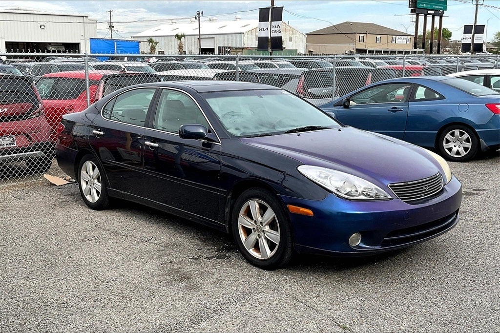 Used 2005 Lexus ES 330 with VIN JTHBA30G255095304 for sale in Metairie, LA